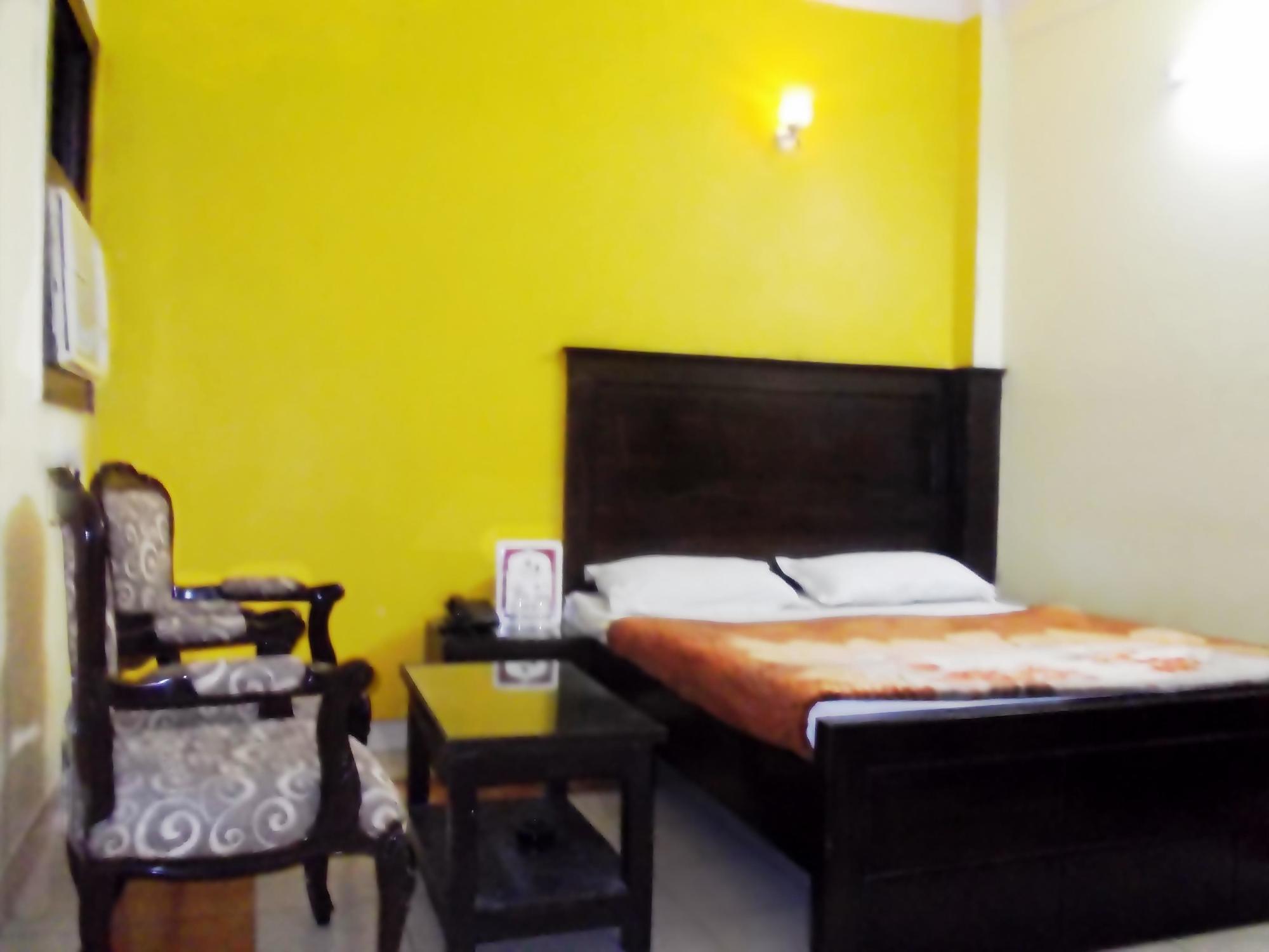 Hotel Shreeram Deluxe New Delhi Exterior photo