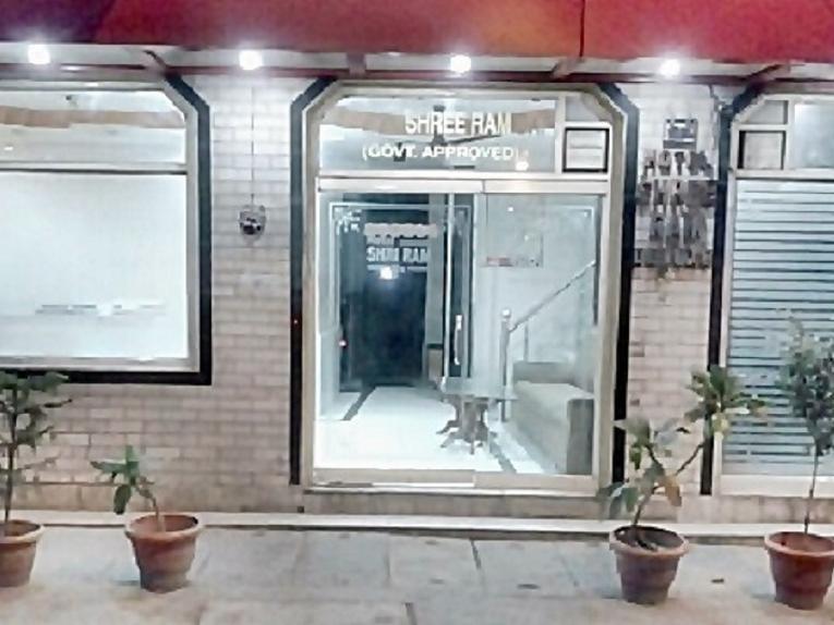 Hotel Shreeram Deluxe New Delhi Exterior photo